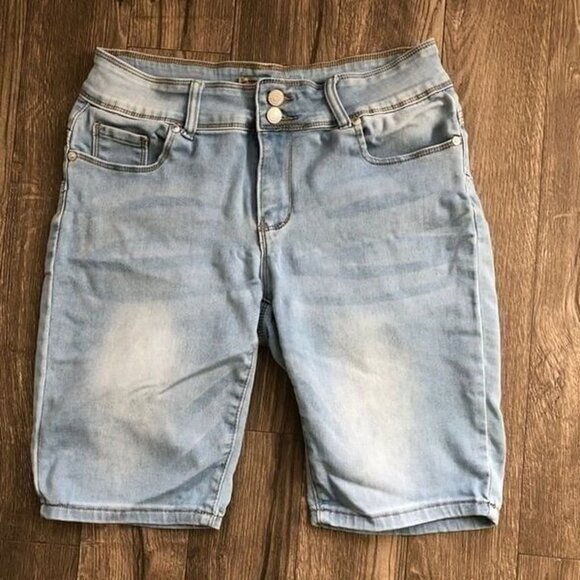 Light Wash Bermuda Plus Size Shorts - Picture 1 of 5
